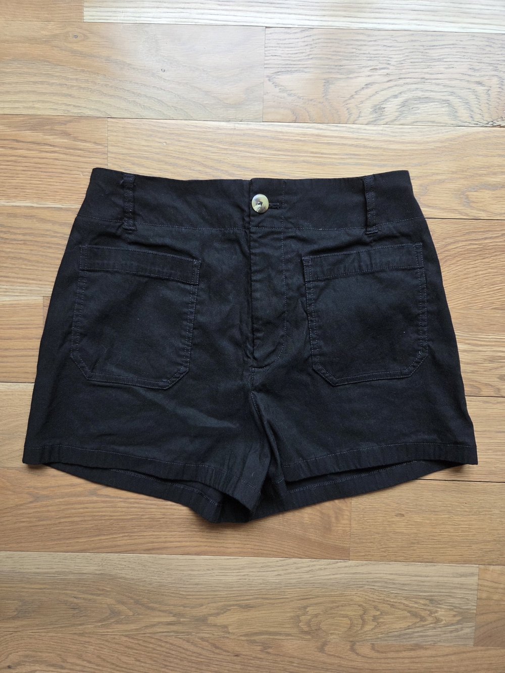 Maeve Colette Short Black